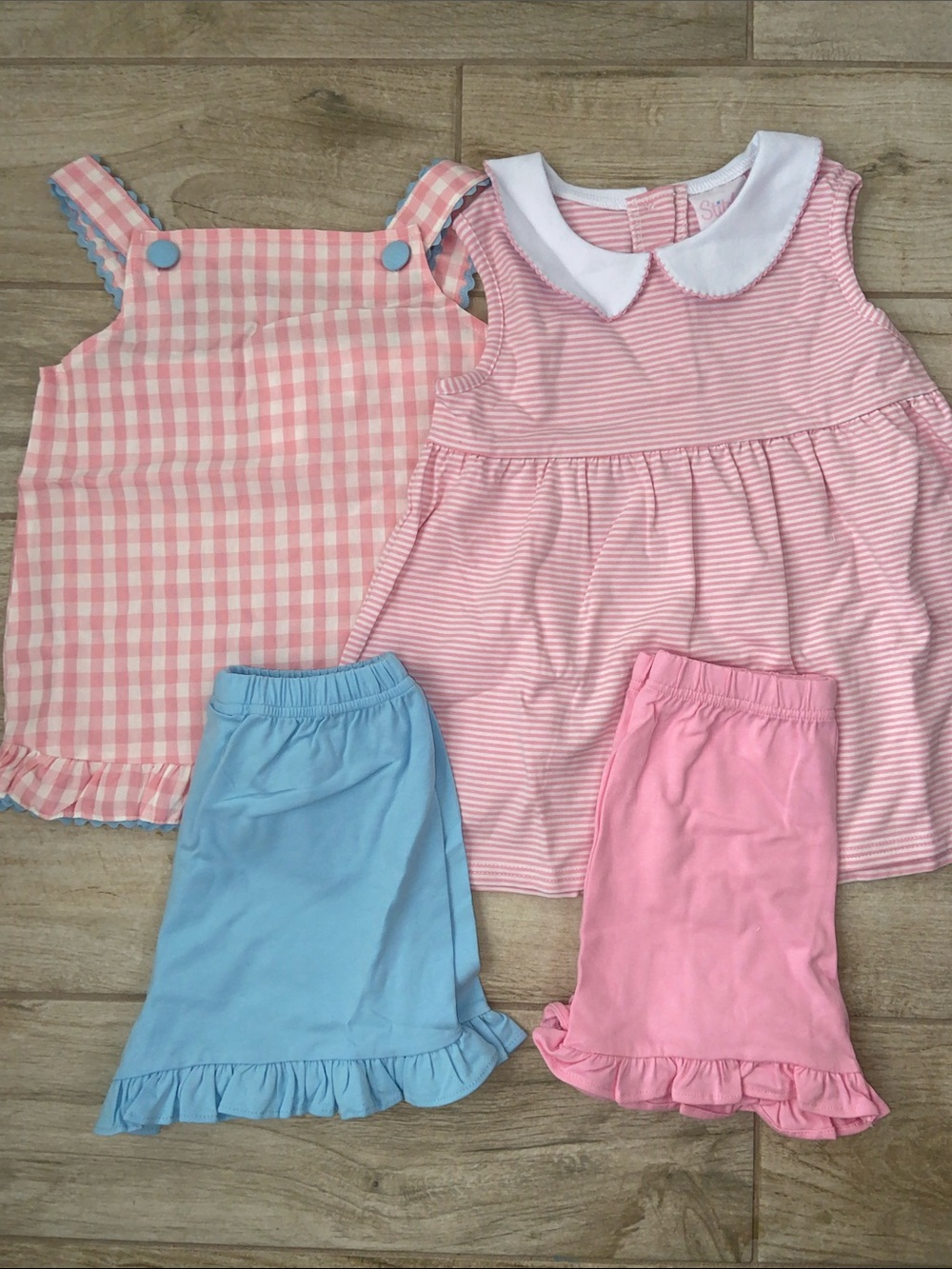 Stitchy Fish Girls Size 6 Pink Blue Stripes and Check Print Shorts Outfit Sets